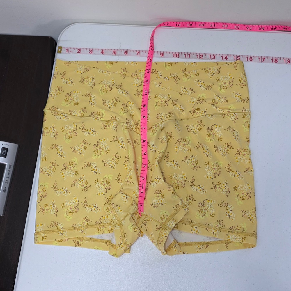 Offline by Aerie Real Me Crossover Shortie Shorts XXL Yellow Floral Activewear - Picture 7 of 9